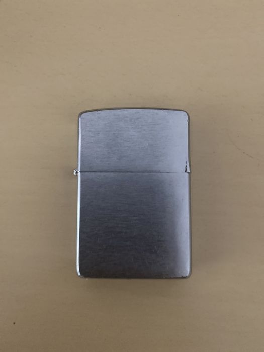 Vand bricheta Zippo an de fabricație 1993