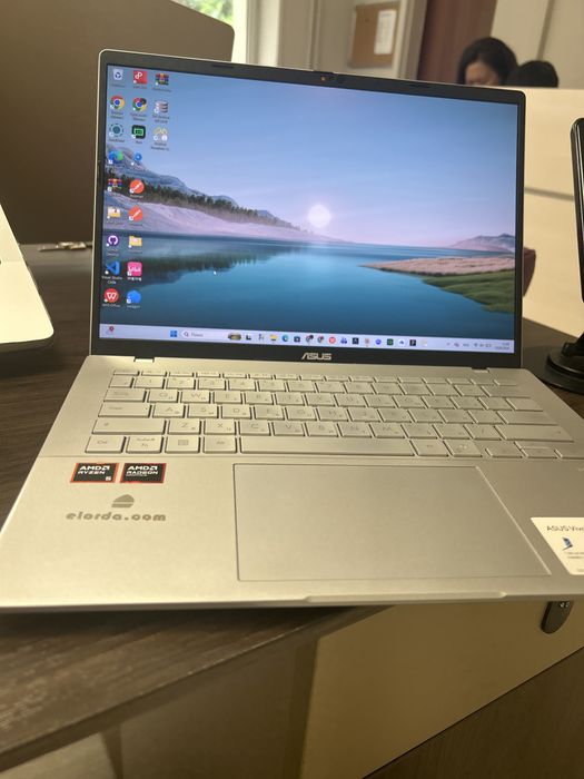 ASUS ноутбугы Vivobook S14
