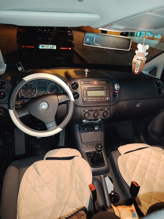 Volkswagen golf plus