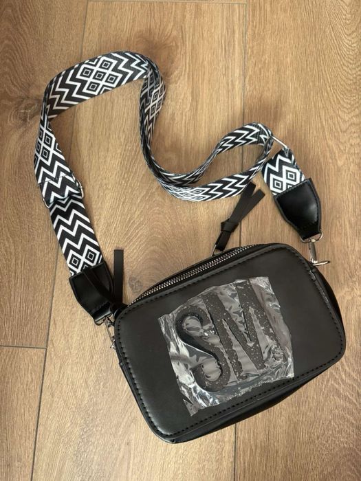 Стилна дамска чанта