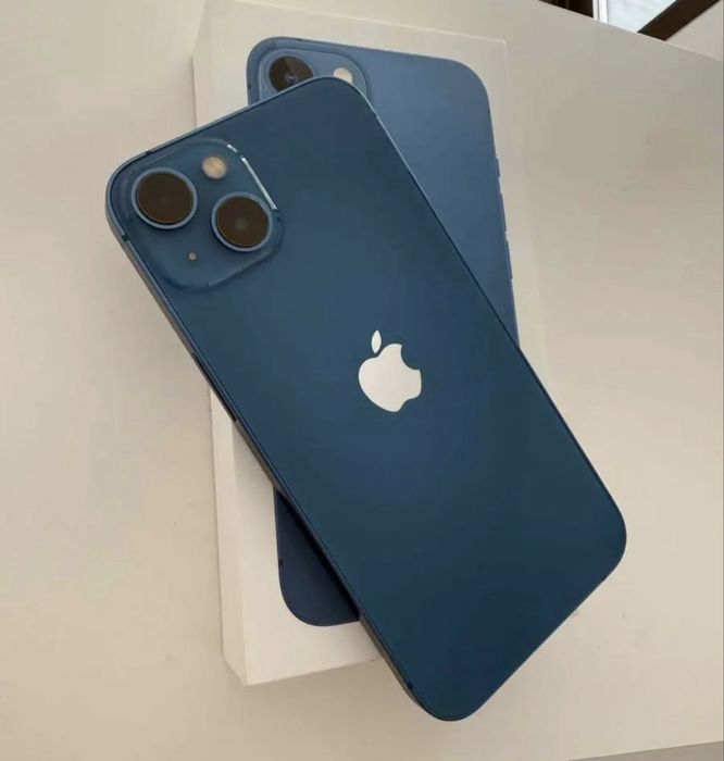ПРОДАМ  Iphone 13
