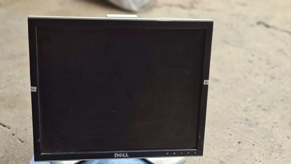 Монитор DELL 43см 17 D.