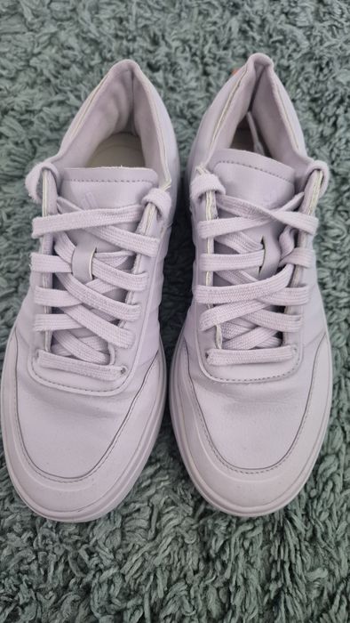 Бели кецове Adidas