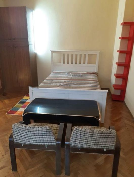 Дава се под наем Едностаен апартамент в София, Оборище - 37 кв.м за 562 € - Снимка #1