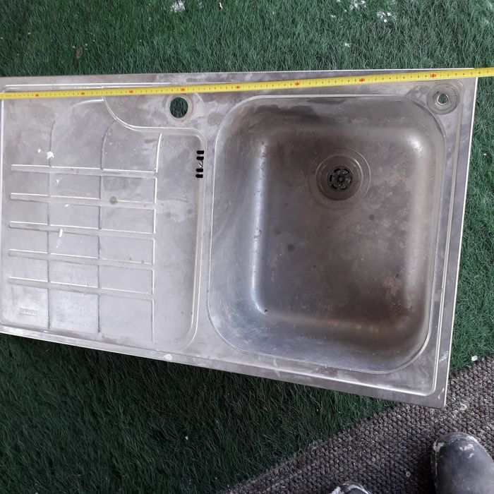 Умывальник для ванной.