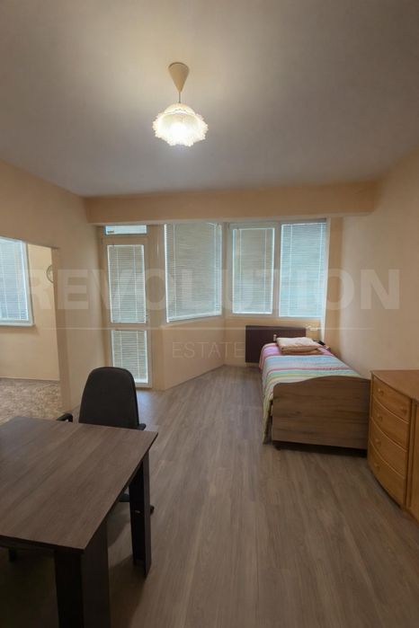 Едностаен апартамент в ж.к. Слатина