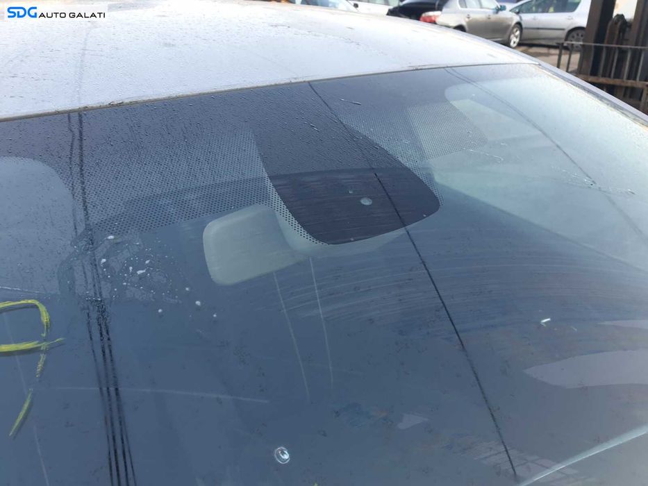 Parbriz Geam Sticla cu Locas Senzor Ploaie Lumina Fara Incalzire Renault Megane 3 2008 - 2015 [C3427]