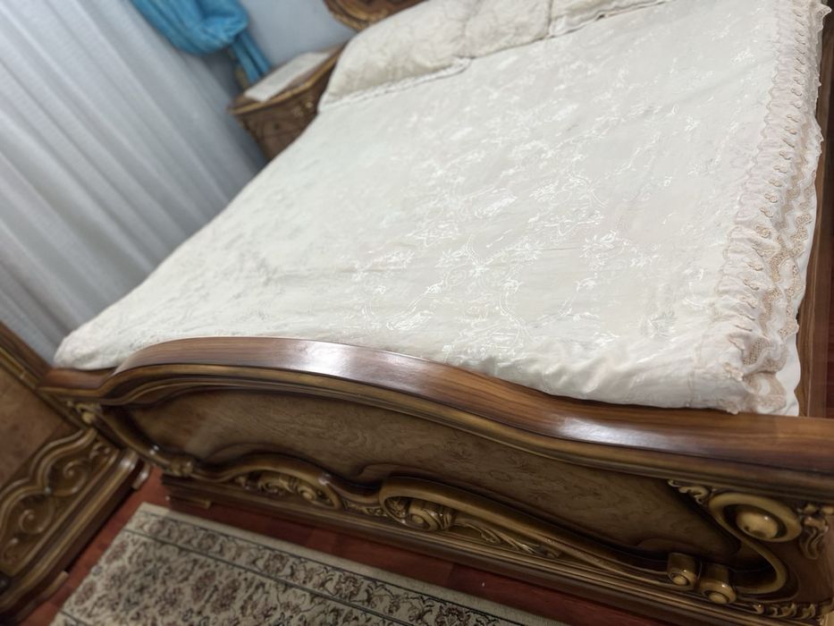 Продаю спальный мебель в хорошем состоянии.