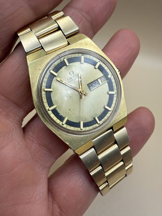 Ceas automatic Omega