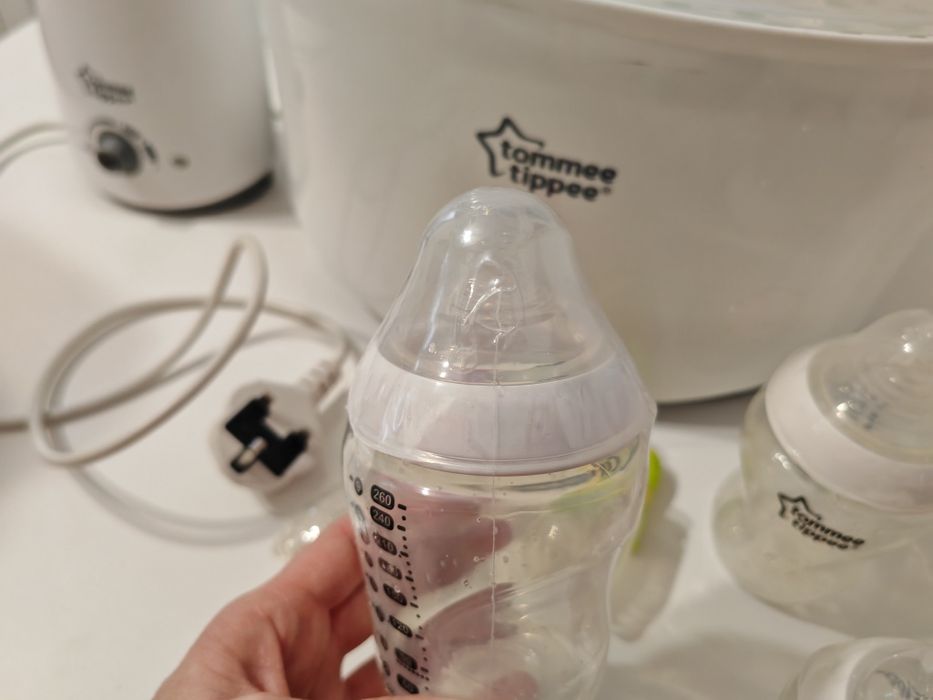 Sterilizator și încălzitor  biberoane Tommee Tippee