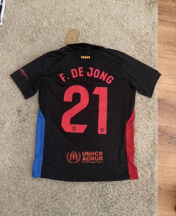 Tricou De Jong.
