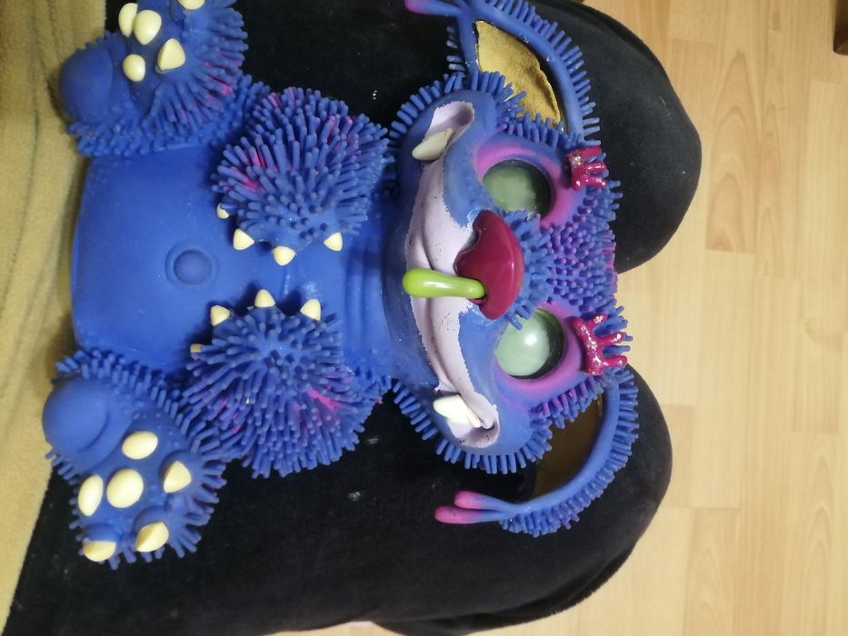 Детск повивалник, играчки, рокли и др.