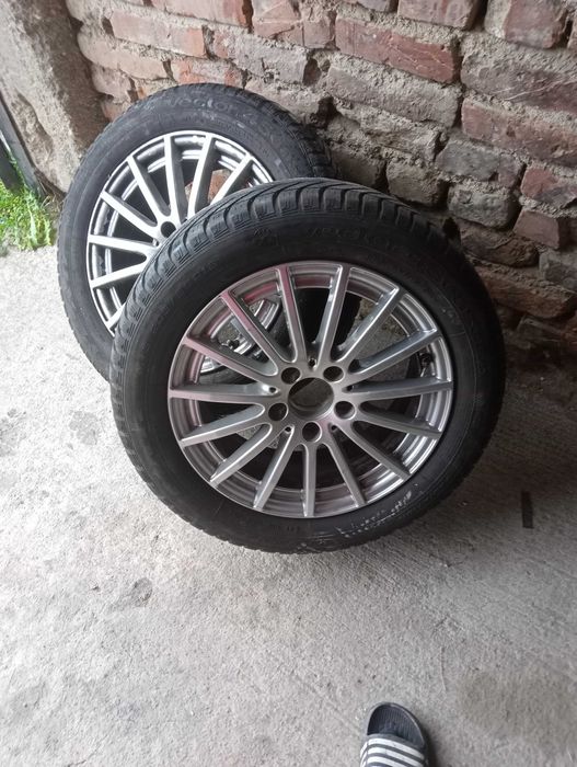 Продавам гуми с джанти