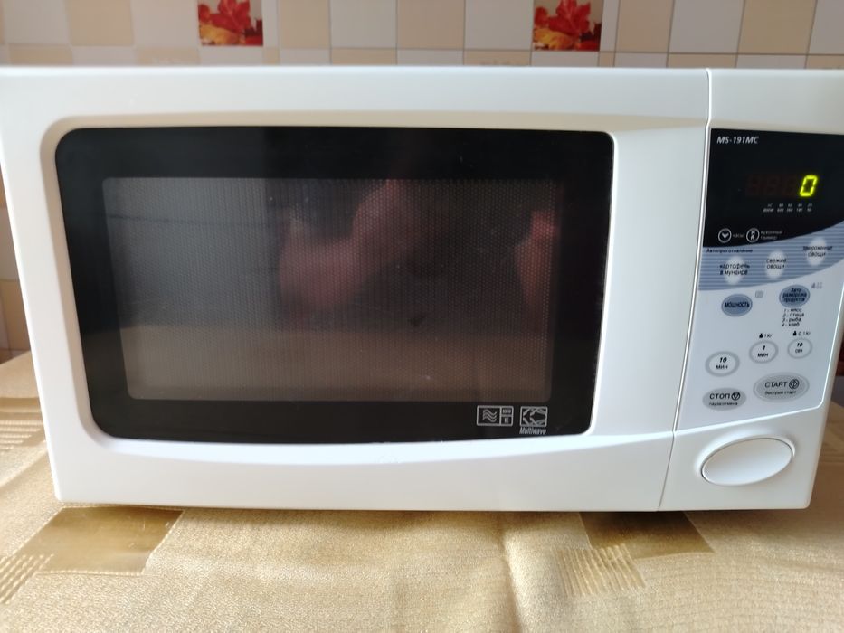 Микроволновая печь LG.