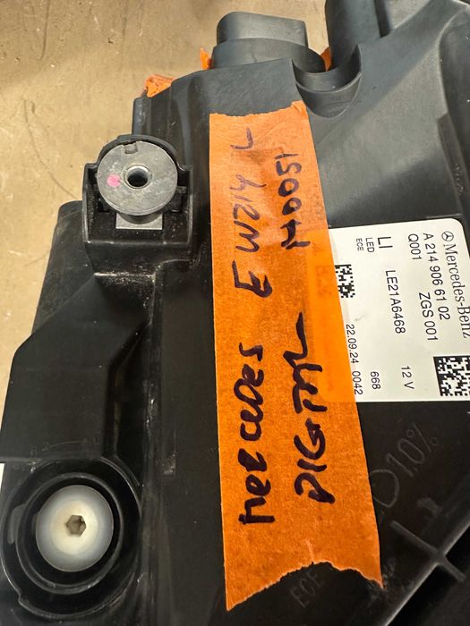 Фар фарове ляв Mercedes E classe W214 Мерцедес 214 DIGITAL LIGHT far