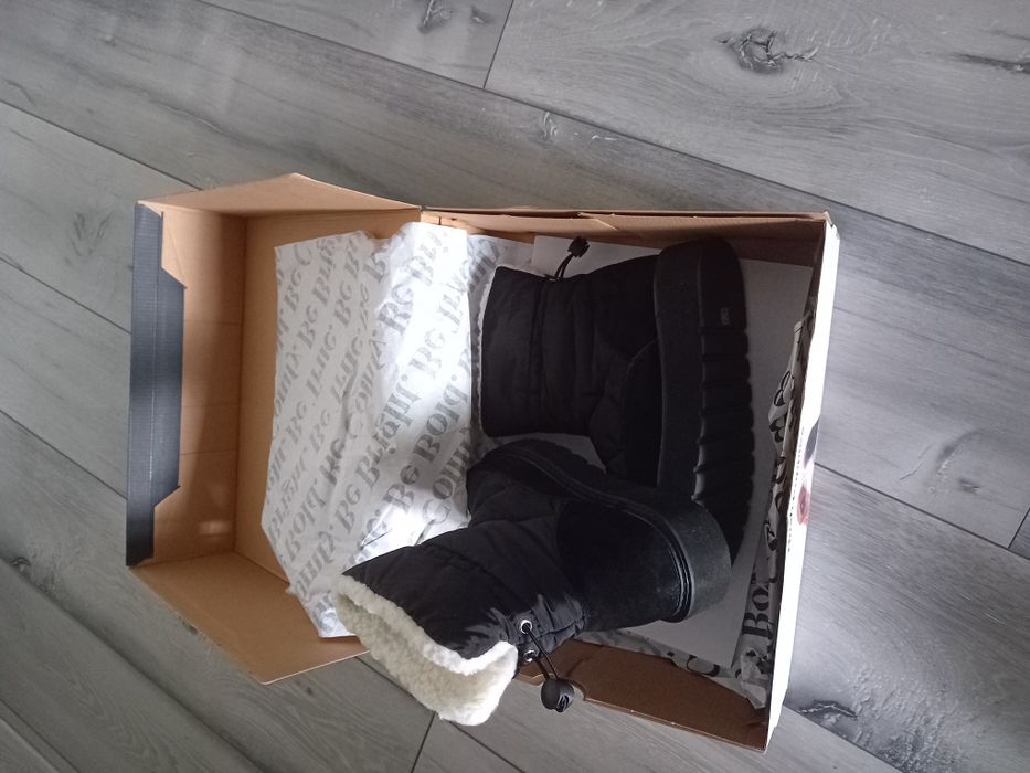 Дамски зимни апрески