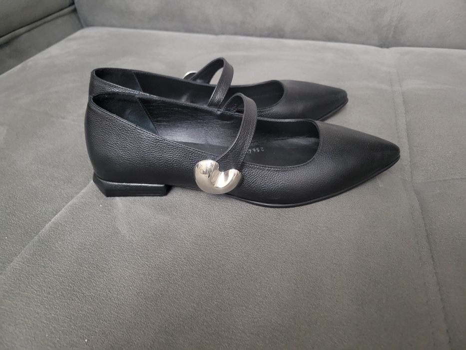 Туфли Илви новые 39 размер