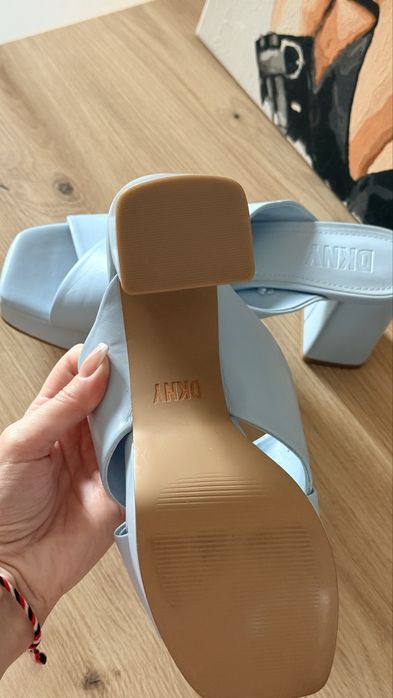 Чехли на ток/мюли DKNY