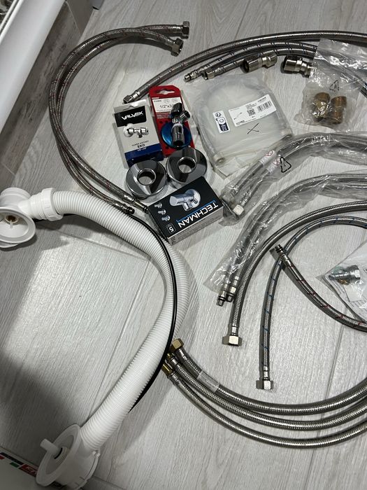 Vand robineti,furtune racord,nipluri, super oferta -Atentie