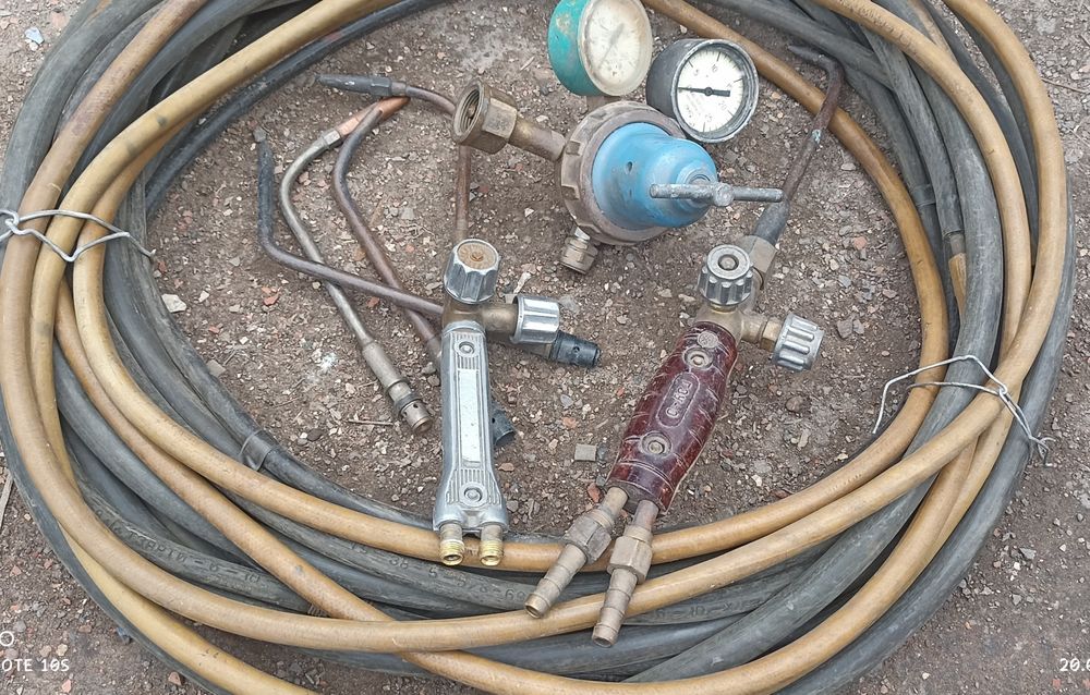 Горелки пропановские со шлангами.