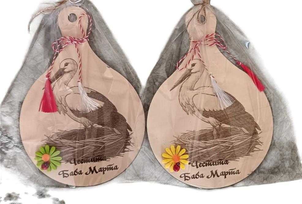 Мартеници за декорация–ръчна изработка