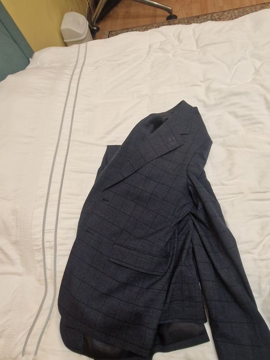 Костюм Dan John совершенно новый.