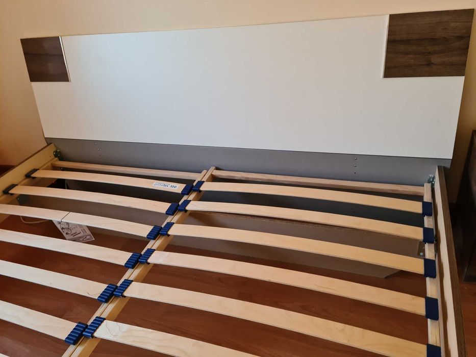 Спалня айко 180/200 с подматрачни рамки и матрак