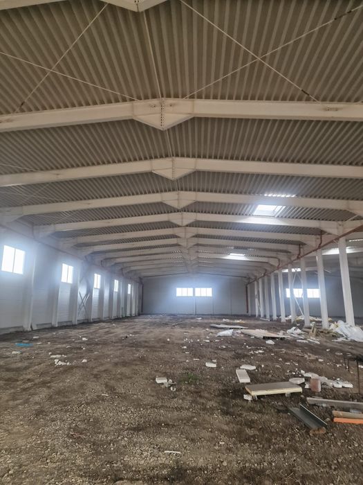 Vand hale metalice lucrăm fără avans