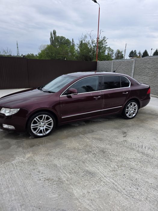 Dezmembrez skoda superb 2008 2014