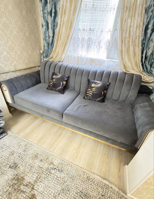 Продам диван+сервант