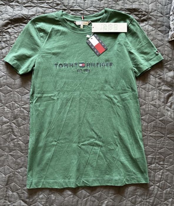 Зелена тениска - нова, с етикет