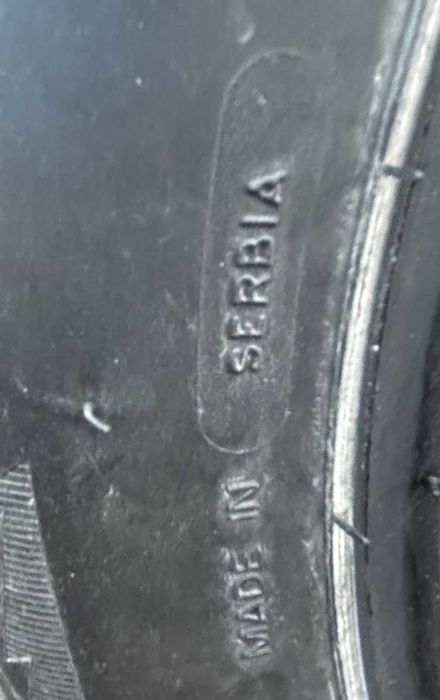 Продам шины шипов. 215/65/17 Tigar Европа