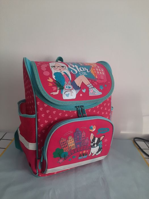 Рюкзак для девочек отличное качествп