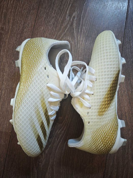 Футболни бутонки ADIDAS - 31 номер