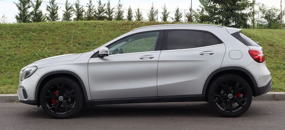 Mercedes-Benz GLA 2018 / Facelift / 4 Matic / 177 CP / Camera / Incalzire/Full LED