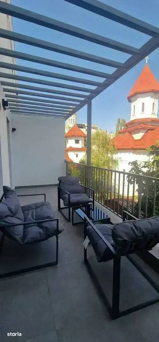 Studio luminos, bine compartimentat – Zona Marriott