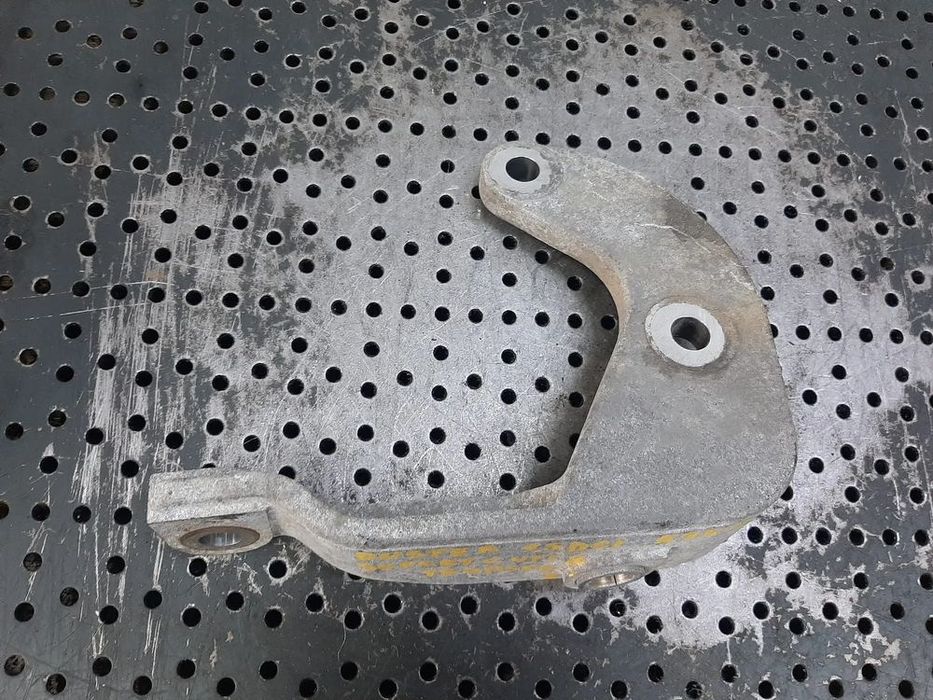 suport cutie transfer  k9kj898 1.5 dci  dacia duster 8200991067
