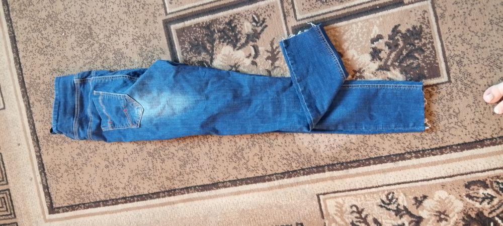 Продам джинсы для беременных
