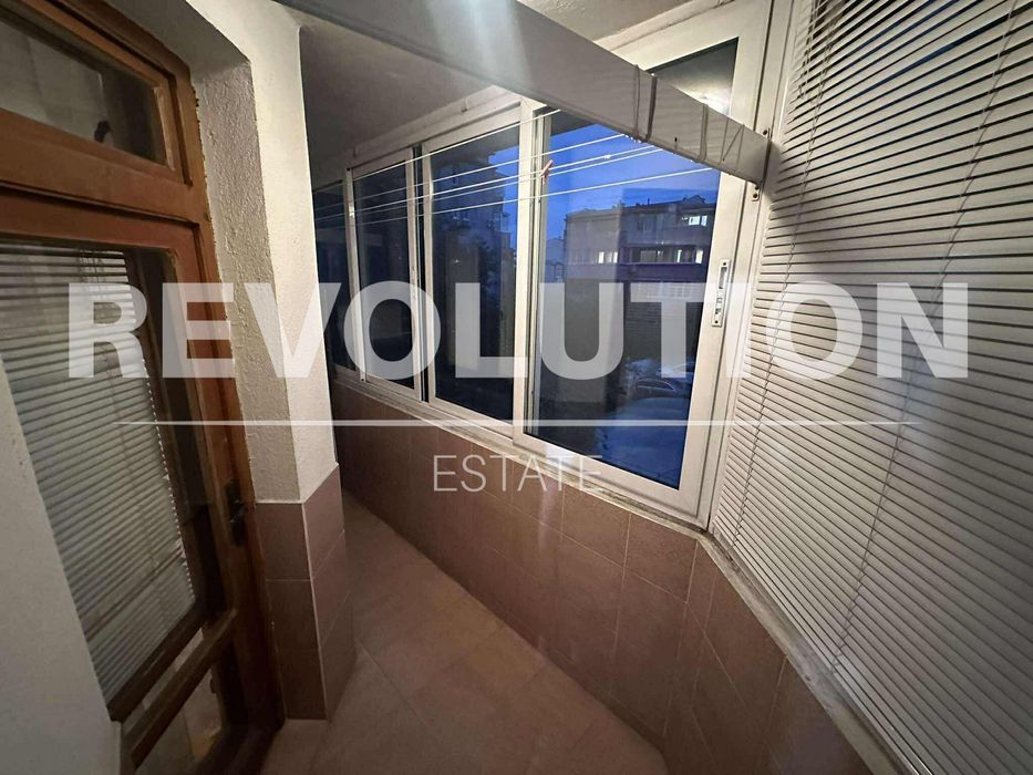 Дава се под наем Тристаен апартамент в Варна, Колхозен пазар - 75 кв.м за 433.5 € - Снимка #8