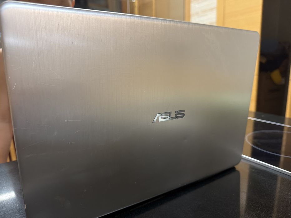 Ноутбук ASUS VivoBook