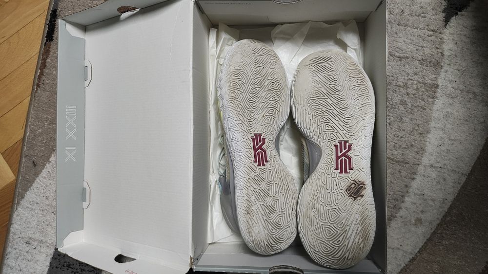 Обувки за баскетбол Kyrie flytrap 5