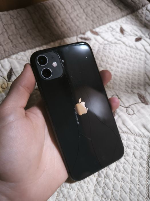 Обмен iPhone 11 64GB