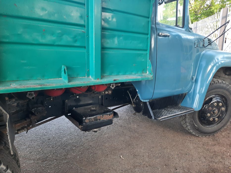 Zil  samosval 1990 yil