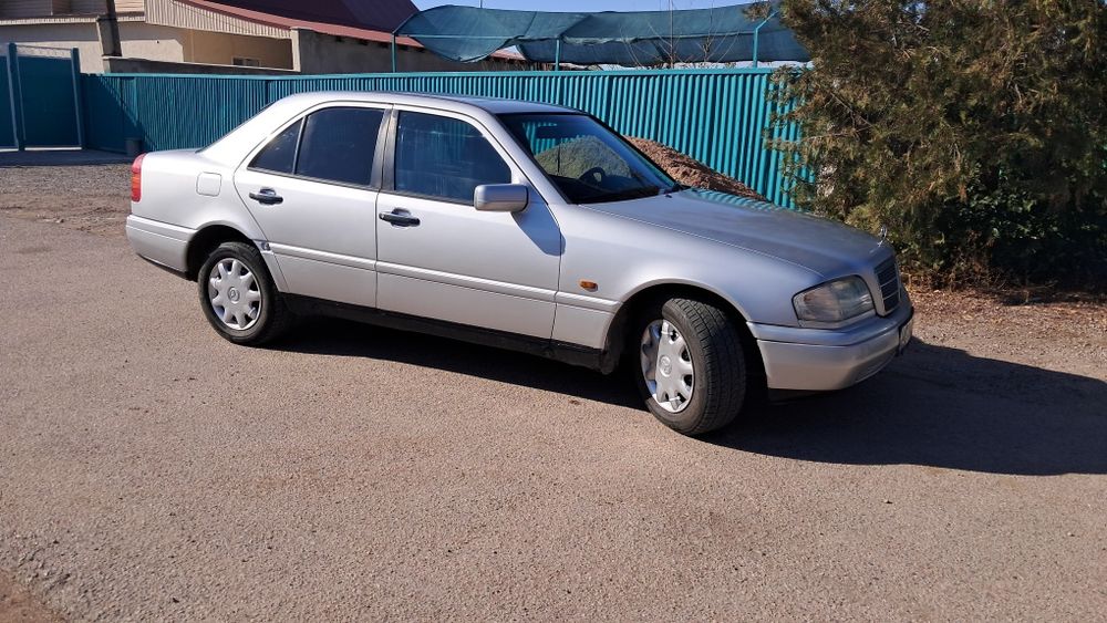 Мерседес в хорошем состоянии