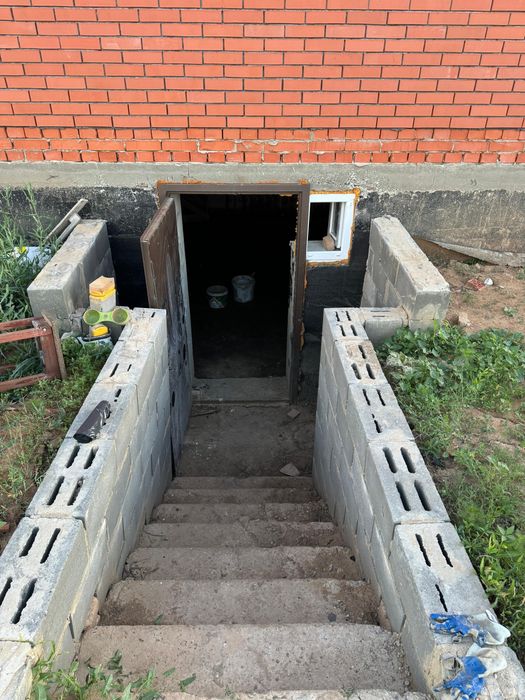 Продам строение, дом под коммерцию