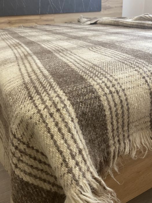 Китеник-вълнен ръчно тъкан и родопско одеяло