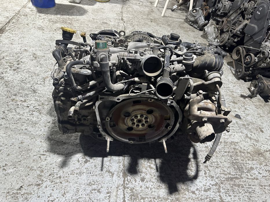 Двигатель Subaru Forester sf5 Impreza WRX EJ20GDX 2.0l EJ20