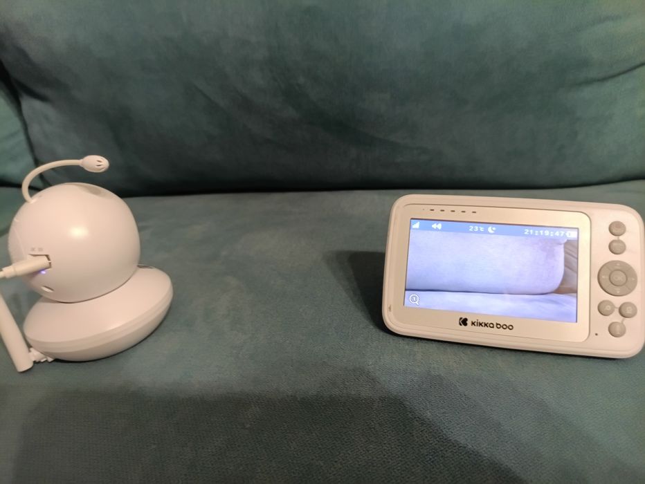 Камера за да гледате малкото докато спи