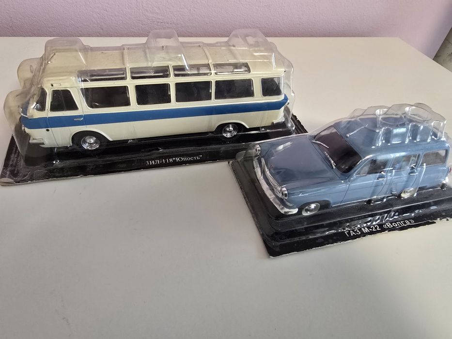 Macheta Volga si Autocar 1/43