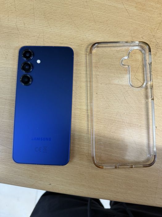 Samsung S25 Plus 256 GB.